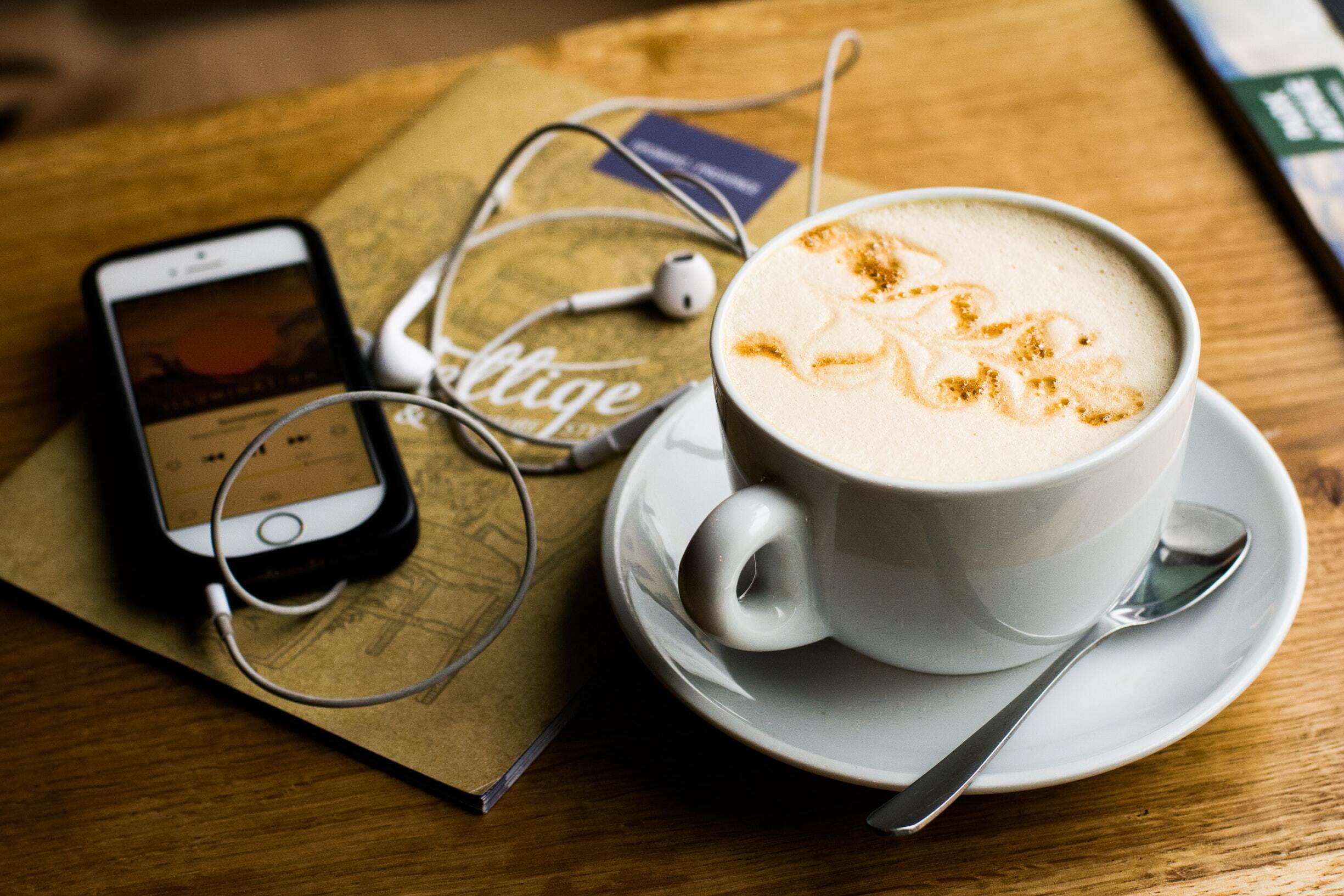 8 Customer Service Podcasts That Can Help Build Brand Loyalty